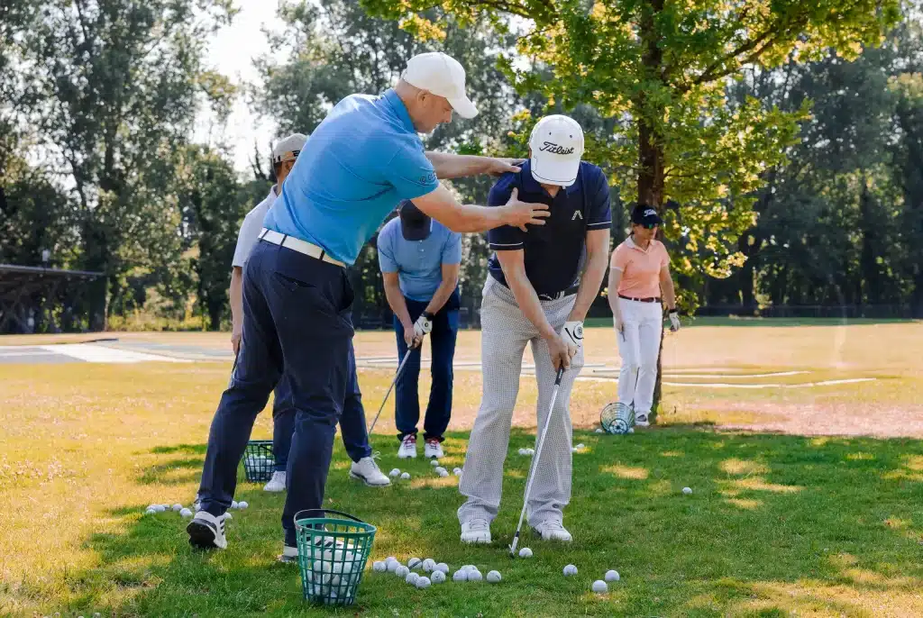 Sjoerd geeft golfclinic op Golfbaan De Tongelreep – Golf met Sjoerd